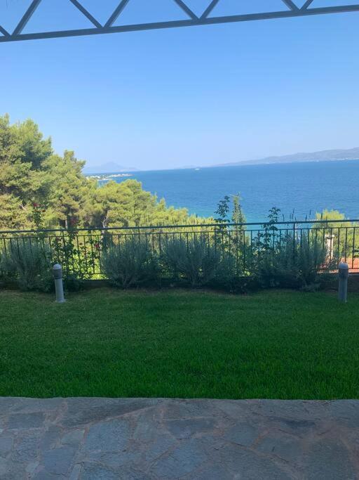Amfiteatrico Sea View - Kalamos Attiki Appartement Markopoulon Oropou Buitenkant foto